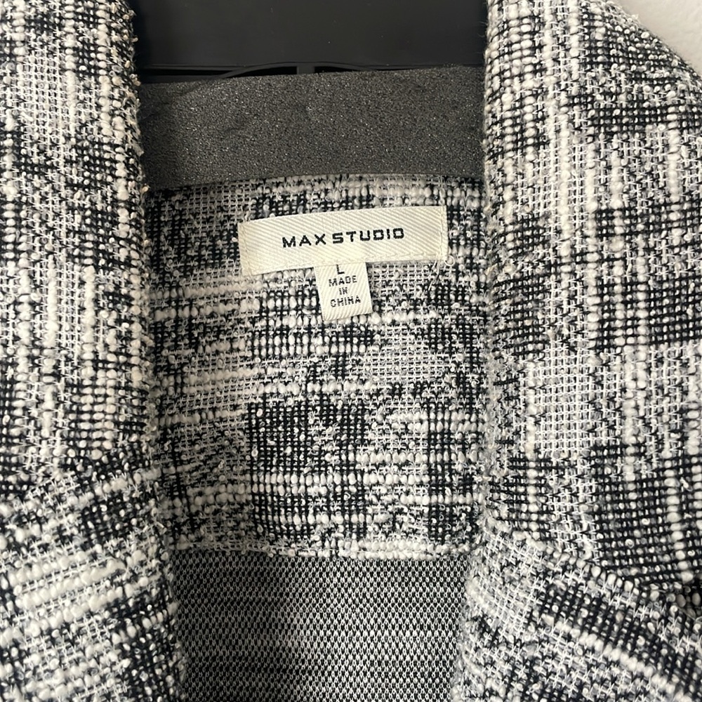 Max Studio jacket - Picture 2 of 5